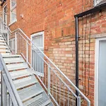 Cosy Two Bed Apartment For Family And Contractors Milton Keynes By O&J Real Estate